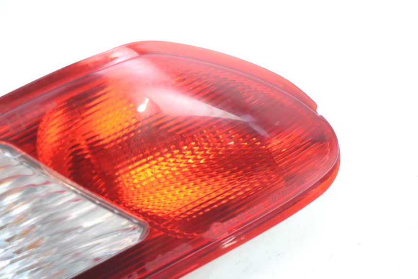photo de LINKER ACHTERLICHT PIAGGIO MP3 LT 300 (2010 - 2016) - Zoom op gebruiksstaat