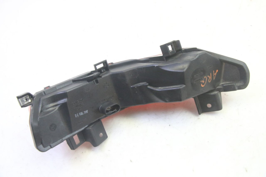 photo de ACHTERLICHT LINKS PIAGGIO MP3 500 (2016 - 2018) - Technische close-up