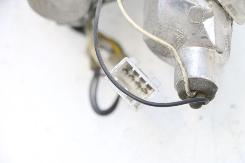photo de LINKER ACHTERLICHT PIAGGIO MP3 RL 250 (2006 - 2010) - Staat van het oppervlak