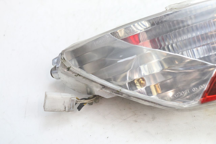 photo de LINKER ACHTERLICHT PIAGGIO MP3 125 (2006 - 2014) - Detail van het onderdeel