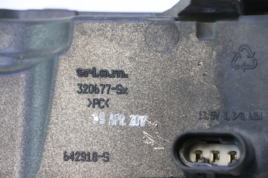 photo de ACHTERLICHT LINKS PIAGGIO MP3 500 (2016 - 2018) - Zoom op gebruiksstaat