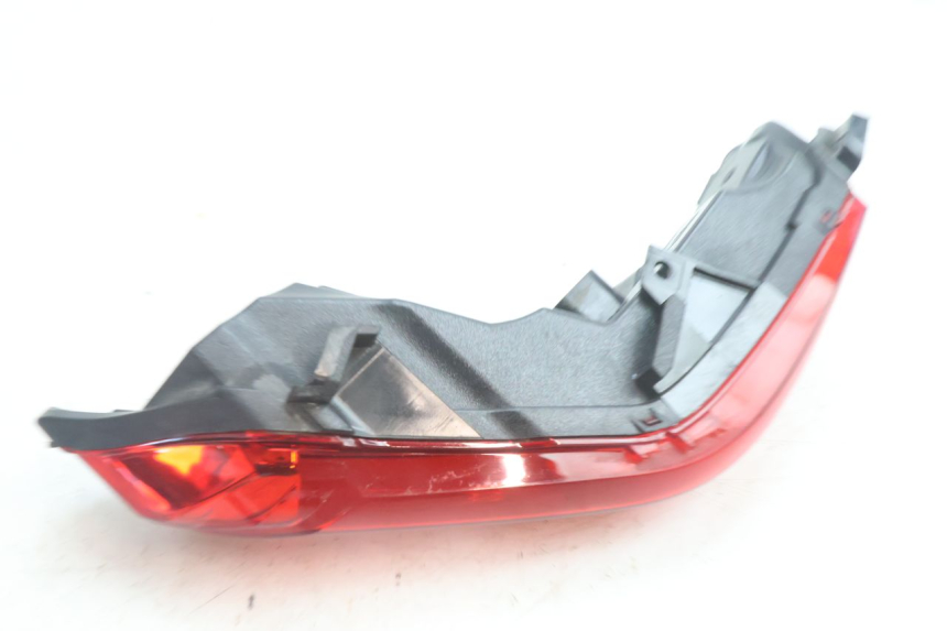 photo de ACHTERLICHT LINKS PIAGGIO MP3 500 (2016 - 2018) - Markeringen en referenties
