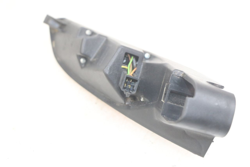 photo de ACHTERLICHT LINKS PEUGEOT SATELIS 125 (2010 - 2012) - Detail van het onderdeel