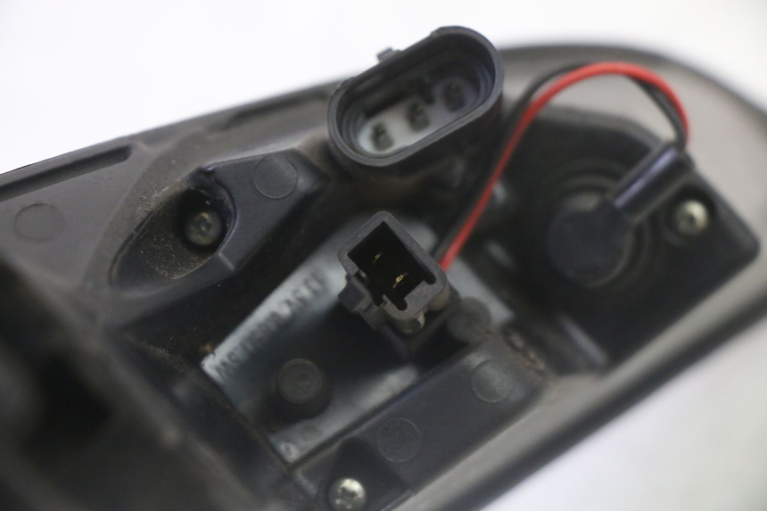 photo de LINKER ACHTERLICHT PEUGEOT SATELIS 125 (2013 - 2018) - Staat van het oppervlak