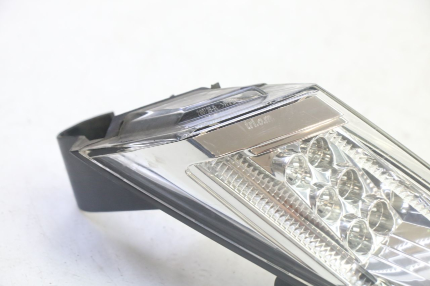 photo de ACHTERLICHT LINKS PEUGEOT SATELIS 125 (2010 - 2012) - Detail van het onderdeel