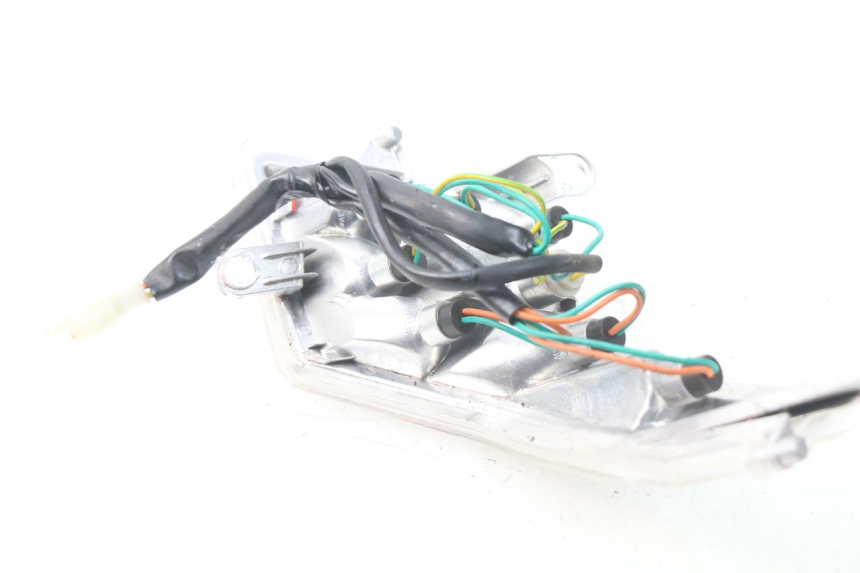 photo de LINKER ACHTERLICHT PEUGEOT VIVACITY NEW 2T 50 (2008 - 2017) - Zoom op gebruiksstaat