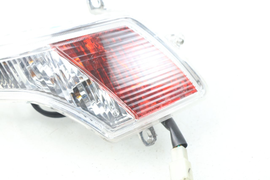 photo de LINKER ACHTERLICHT PEUGEOT VIVACITY NEW 2T 50 (2008 - 2017) - Bevestigingspunten