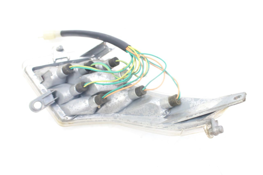 photo de LINKER ACHTERLICHT PEUGEOT VIVACITY NEW 2T 50 (2008 - 2017) - Zoom op gebruiksstaat