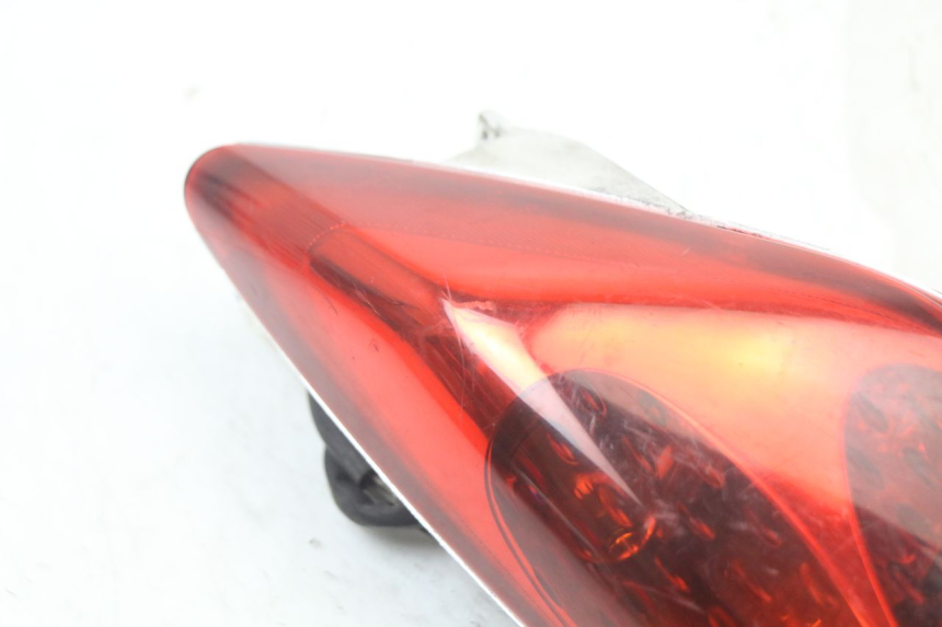 photo de ACHTERLICHT LINKS YAMAHA XMAX X-MAX 125 (2006 - 2009) - Detail van het onderdeel