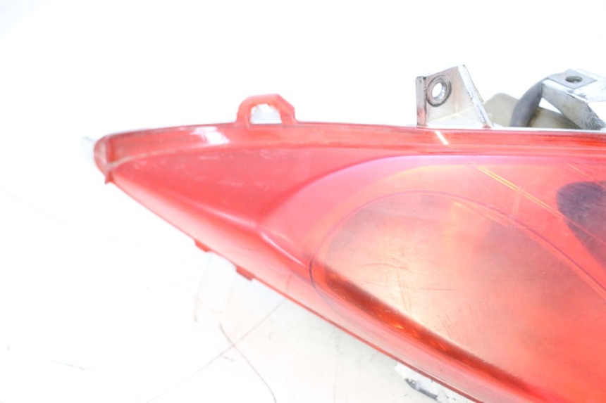 photo de LINKER ACHTERLICHT YAMAHA X-MAX XMAX 125 (2010 - 2013) - Detail van het onderdeel