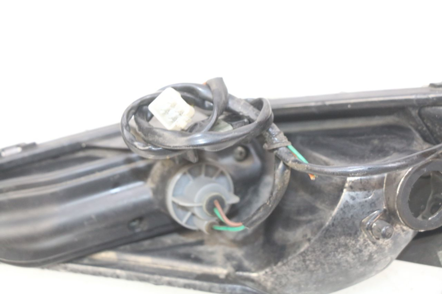 photo de ACHTERLICHT LINKS YAMASAKI YM T 125 (2015 - 2020) - Andere kijkhoek