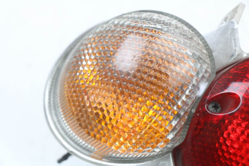 photo de LINKER ACHTERLICHT YAMAHA YP MAJESTY 125 (2002 - 2006) - Zoom op gebruiksstaat