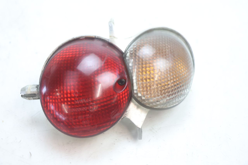 photo de LINKER ACHTERLICHT YAMAHA YP MAJESTY 125 (2002 - 2006) - Hoofdaanzicht
