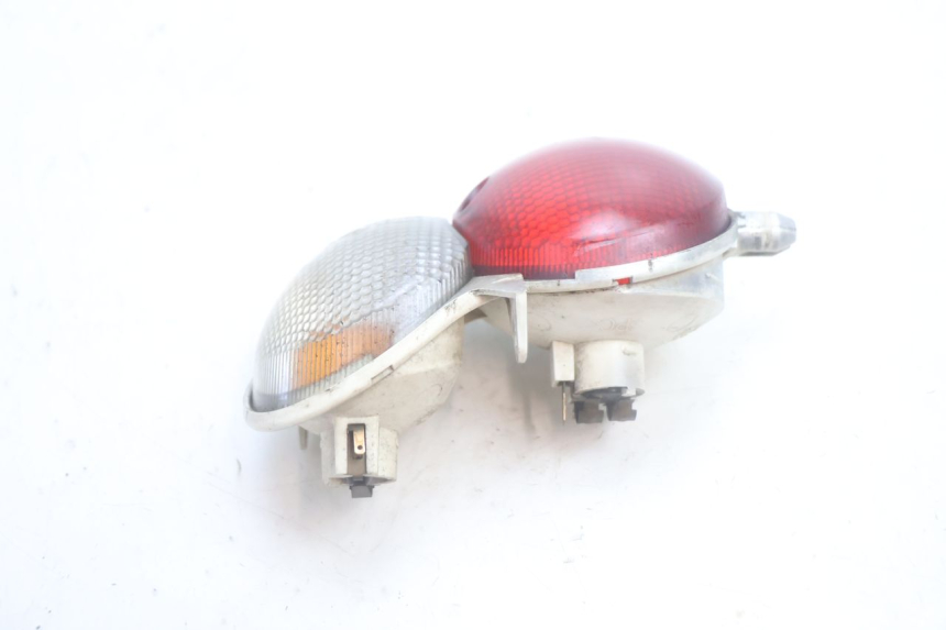 photo de LINKER ACHTERLICHT YAMAHA YP MAJESTY 125 (2002 - 2006) - Zoom op gebruiksstaat