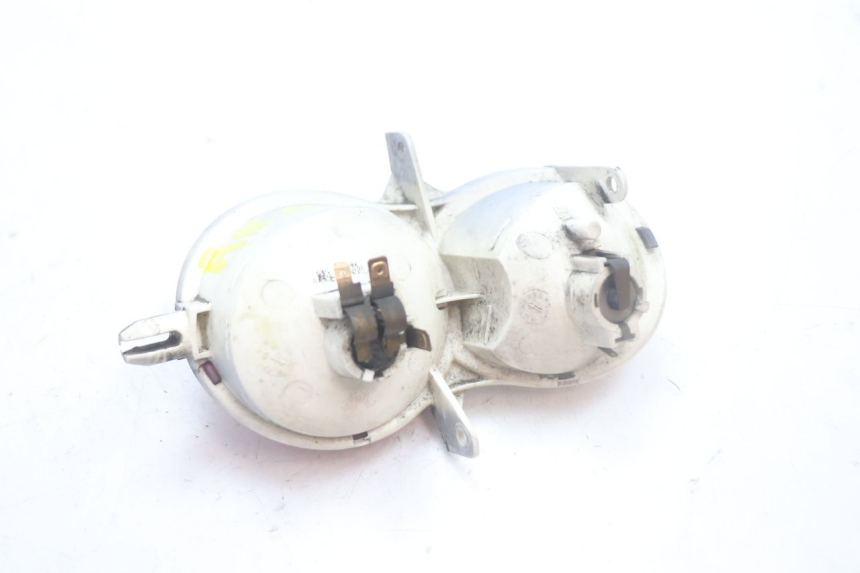 photo de LINKER ACHTERLICHT YAMAHA YP MAJESTY 125 (2002 - 2006) - Technische close-up