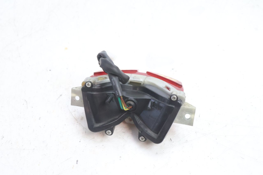 photo de ACHTERLICHT NECO GPX LC 2T 50 (2014 - 2018) - Bevestigingspunten