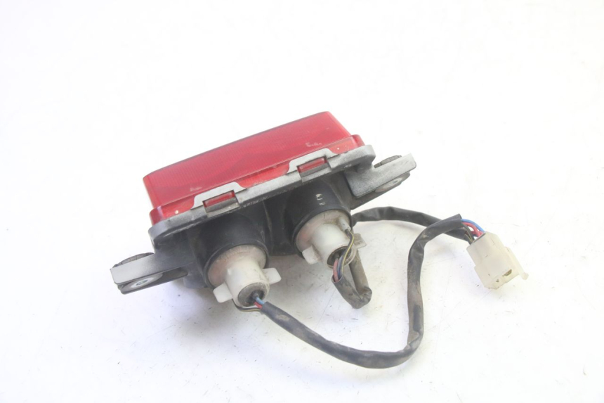 photo de ACHTERLICHT KAWASAKI GPX R WARBIRD 600 (1988 - 1993) - Technische close-up