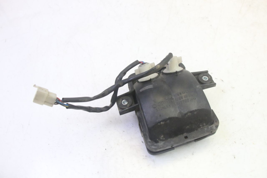 photo de ACHTERLICHT KAWASAKI GPZ RX 1000 (1986 - 1988) - Bevestigingspunten