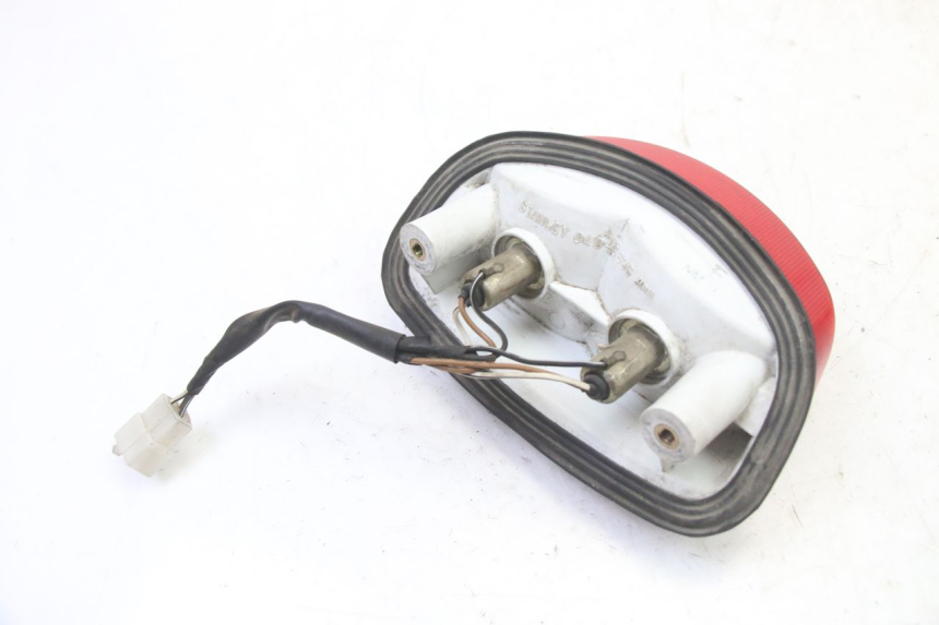 photo de ACHTERLICHT SUZUKI GS GSE 500 (2001 - 2003) - Technische close-up