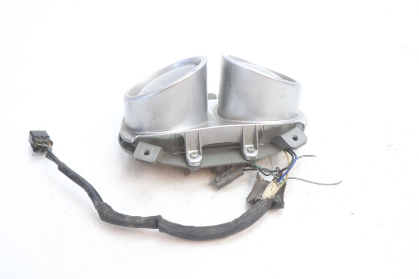 photo de ACHTERLICHT SUZUKI GSR 600 (2005 - 2012) - Andere kijkhoek