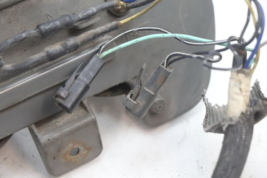 photo de ACHTERLICHT SUZUKI GSR 600 (2005 - 2012) - Gecontroleerd onderdeel