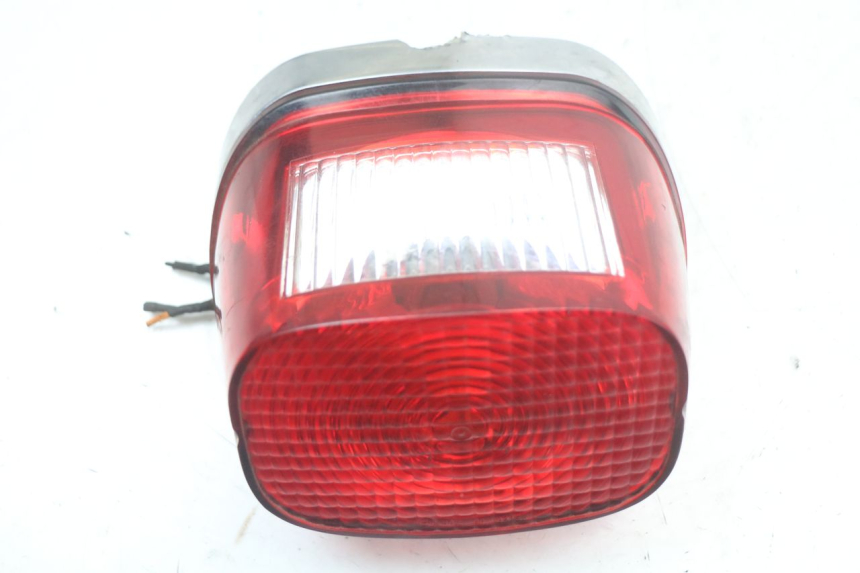photo de ACHTERLICHT HARLEY DAVIDSON SPORTSTER XL CUSTOM 883 (1999 - 2006) - Zoom op gebruiksstaat