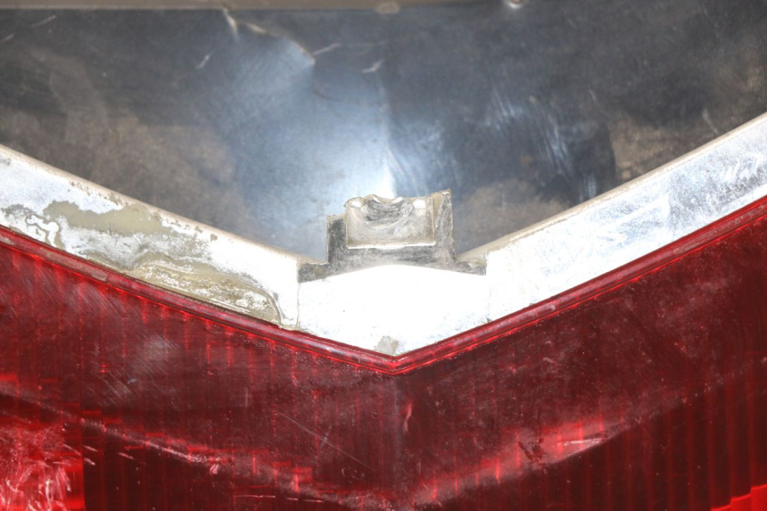 photo de ACHTERLICHT SYM JOYMAX 250 (2013 - 2017) - Zoom op gebruiksstaat