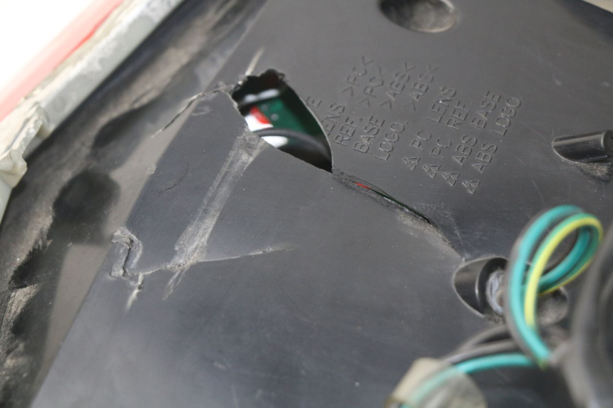 photo de ACHTERLICHT SYM JOYMAX 250 (2013 - 2017) - Technische close-up