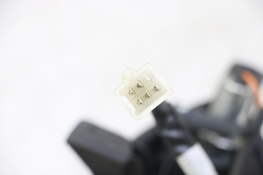 photo de ACHTERLICHT PEUGEOT KISBEE 4T 50 (2018 - 2022) - Zoom op gebruiksstaat