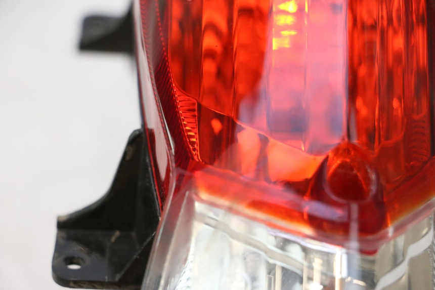 photo de ACHTERLICHT PEUGEOT KISBEE 4T 50 (2018 - 2022) - Zoom op gebruiksstaat