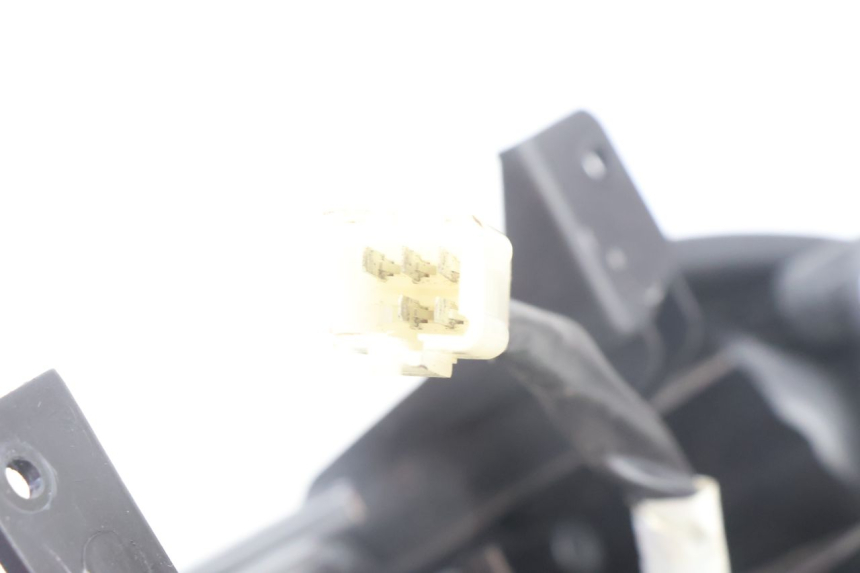 photo de ACHTERLICHT PEUGEOT KISBEE 4T 50 (2010 - 2017) - Staat van het oppervlak