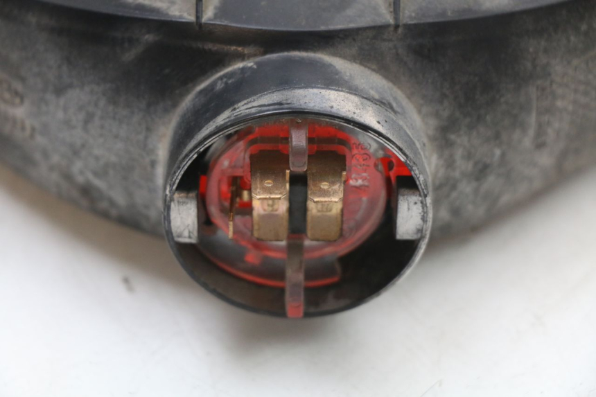 photo de ACHTERLICHT RENAULT KOURANOS 125 (2001 - 2004) - Bevestigingspunten