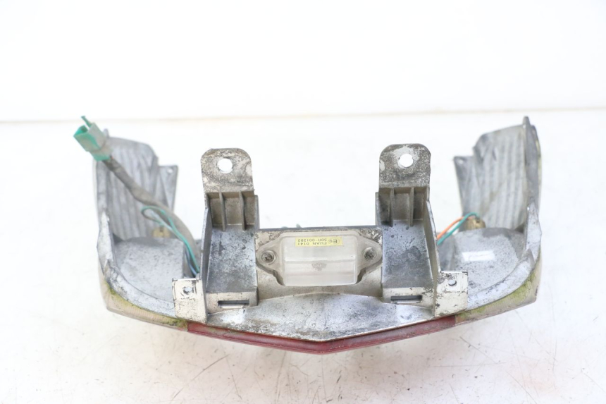 photo de ACHTERLICHT KYMCO DINK 4T 50 (2007 - 2018) - Bevestigingspunten