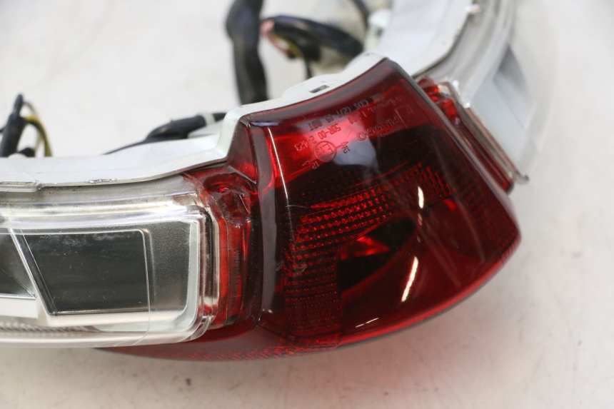 photo de ACHTERLICHT PIAGGIO LIBERTY IGET 4T 50 (2015 - 2020) - Staat van het oppervlak