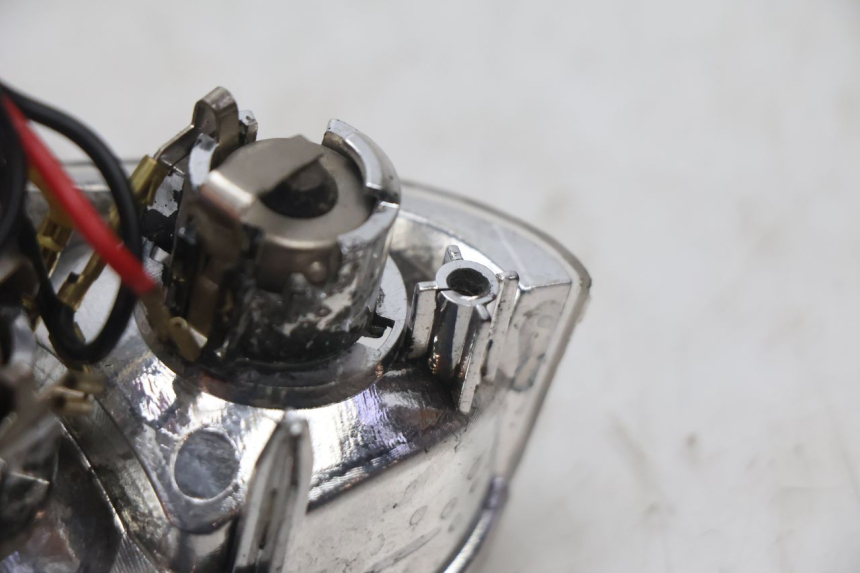 photo de ACHTERLICHT PEUGEOT LUDIX SNAKE 2T 50 (2004 - 2014) - Staat van het oppervlak
