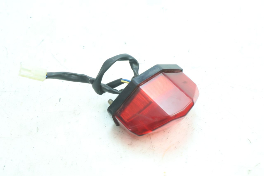 photo de ACHTERLICHT RIEJU MRT PRO SUPERMOTARD 50 (2007 - 2018) - Andere kijkhoek