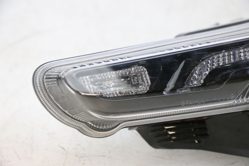 photo de ACHTERLICHT YAMAHA NEO'S CORE 1 (2022 - 2026) - Kenmerkende details