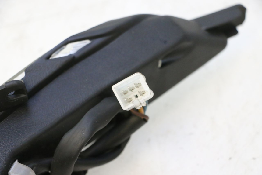 photo de ACHTERLICHT IMF INDUSTRIE NEW PACH 2T 50 (2014 - 2020) - Zoom op gebruiksstaat