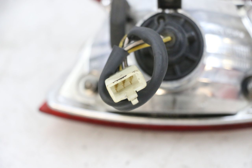 photo de ACHTERLICHT PIAGGIO NEW TYPHOON 50 (2018 - 2021) - Bevestigingspunten