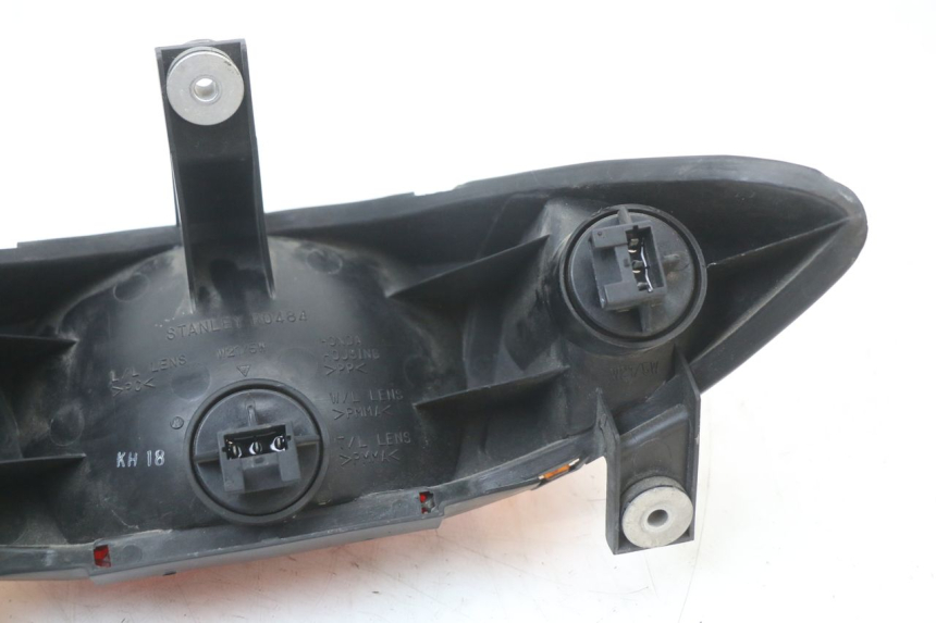 photo de ACHTERLICHT HONDA NTV DEAUVILLE 650 (1998 - 2001) - Markeringen en referenties