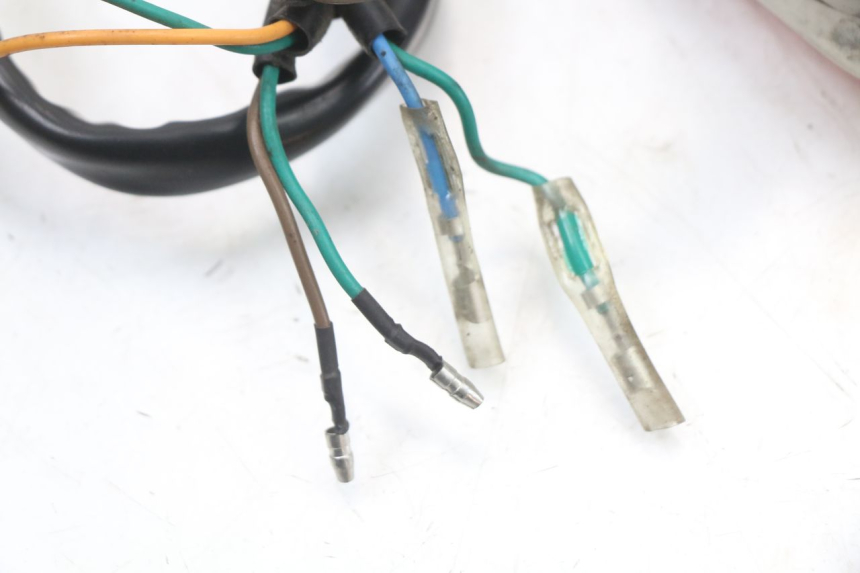 photo de ACHTERLICHT SYM ORBIT 50 (2008 - 2010) - Bevestigingspunten