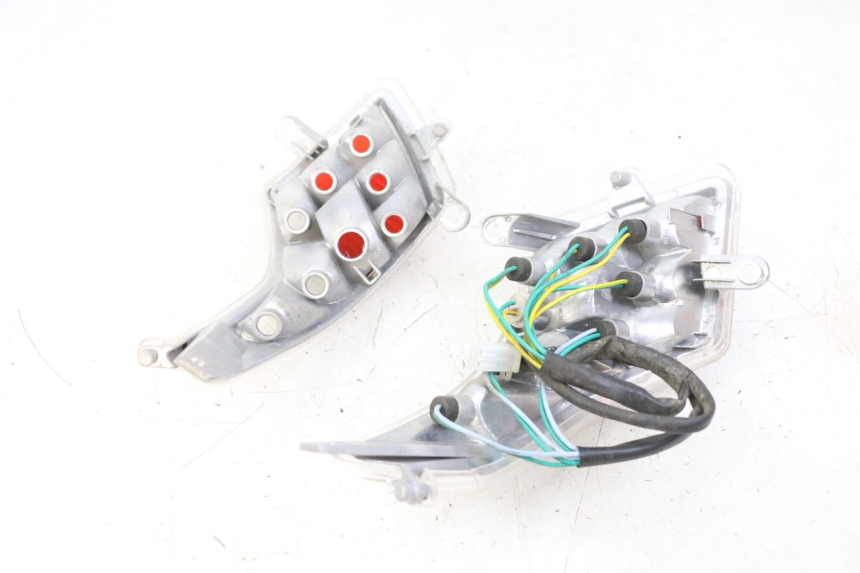 photo de ACHTERLICHT PEUGEOT VIVACITY 125 (2010 - 2017) - Zoom op gebruiksstaat