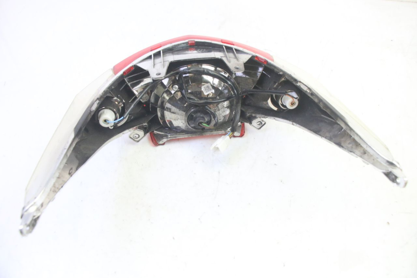 photo de ACHTERLICHT JM MOTORS SANTANA EVO 50 (2024 - 2026) - Bevestigingspunten