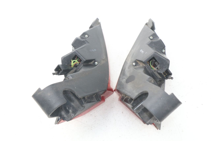 photo de ACHTERLICHT PEUGEOT SATELIS 125 (2006 - 2009) - Technische close-up