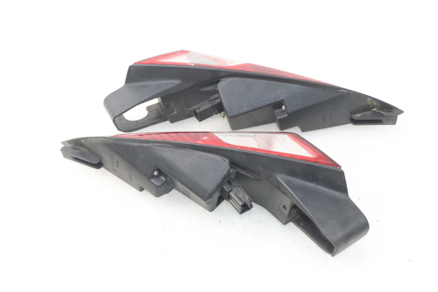 photo de ACHTERLICHT PEUGEOT SATELIS 125 (2006 - 2009) - Overzicht