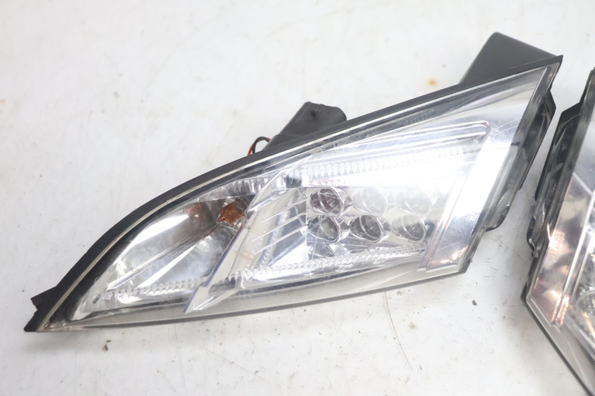 photo de ACHTERLICHT PEUGEOT SATELIS 125 (2013 - 2018) - Zoom op gebruiksstaat