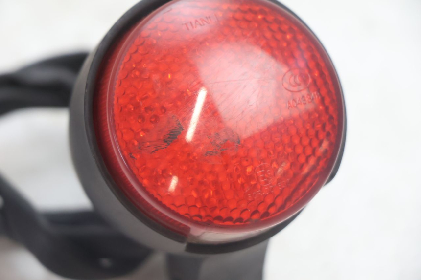 photo de ACHTERLICHT MASH SEVENTY FIVE 125 (2013 - 2021) - Zoom op gebruiksstaat