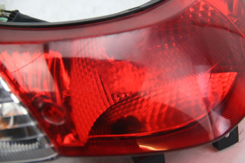 photo de ACHTERLICHT SUZUKI SIXTEEN 125 (2008 - 2010) - Technische close-up
