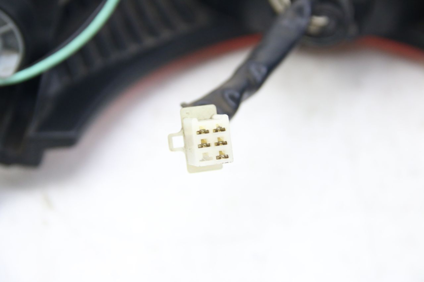 photo de ACHTERLICHT SUZUKI SIXTEEN 125 (2008 - 2010) - Gecontroleerd onderdeel