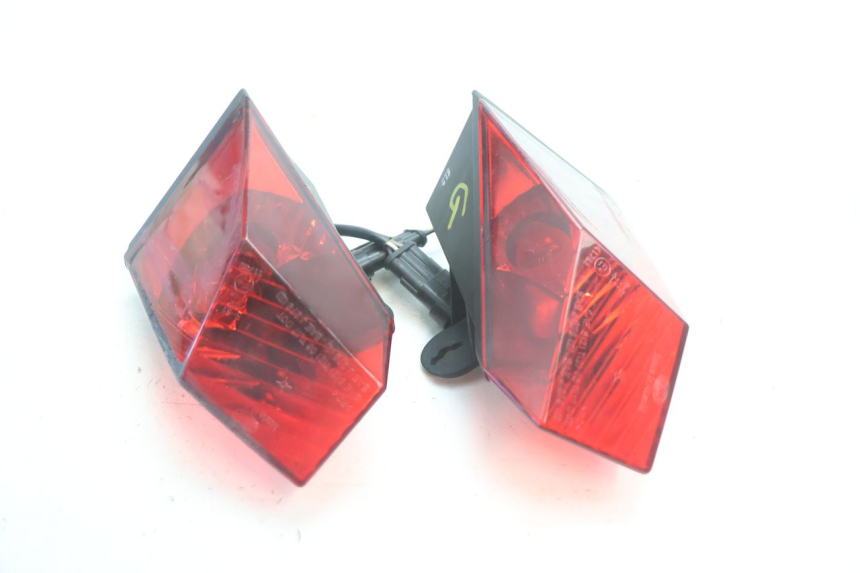 photo de ACHTERLICHT CAN-AM SPYDER RS 1000 (2008 - 2012) - Bevestigingspunten